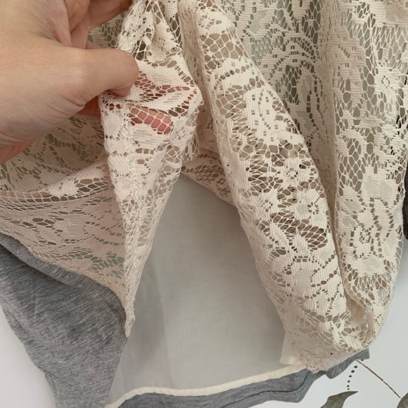 Market & Spruce Bernadette Lace Overlay Top - Picture 5 of 7